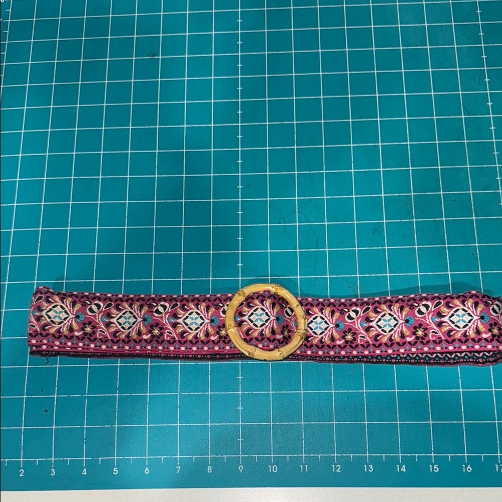 Punch USA Pink Embroidered Reversible Belt with Wood Buckle Vintage Size M/L